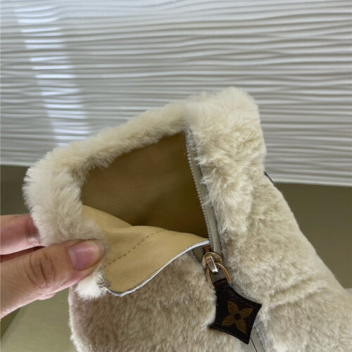 High Quality Luxury Louis Vuitton Rabbit Fur Ankle Boots product detail