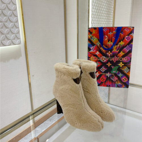 High Quality Luxury Louis Vuitton Rabbit Fur Ankle Boots product detail