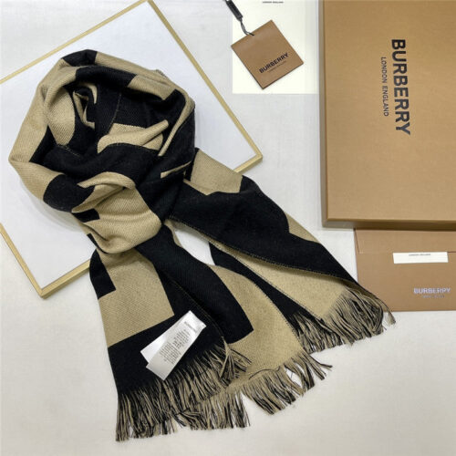 High Quality Luxury Burberry Wool Jacquard Scarf – Style 24648 alternate view