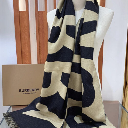 High Quality Luxury Burberry Wool Jacquard Scarf – Style 24648 product detail