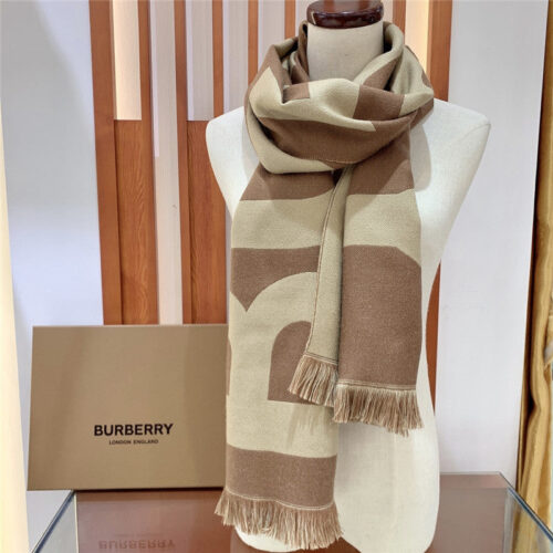 High Quality Luxury Burberry Wool Jacquard Scarf – Style 24653