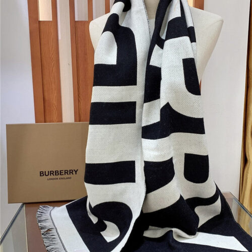 High Quality Luxury Burberry Wool Jacquard Scarf – Style 24651 alternate view