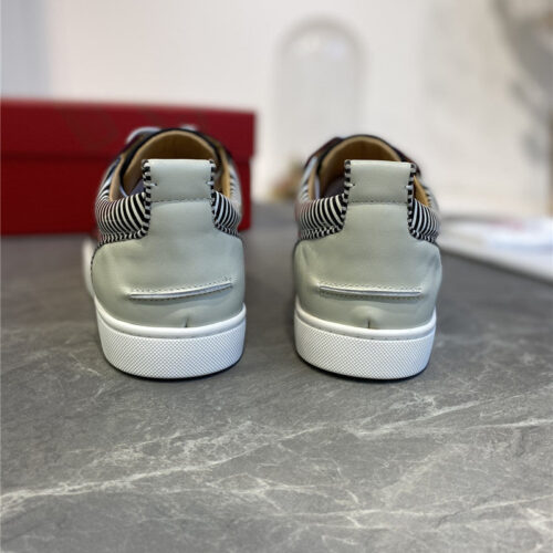 High Quality Luxury Christian Louboutin Louis Junior Spikes Sneakers product detail