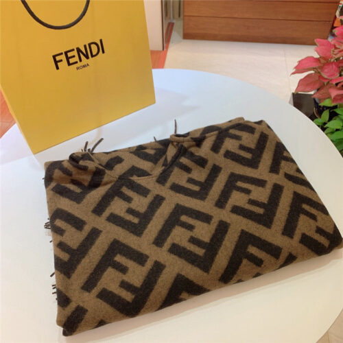 High Quality Luxury Fendi FF Classic Pattern Cashmere Cloak product detail