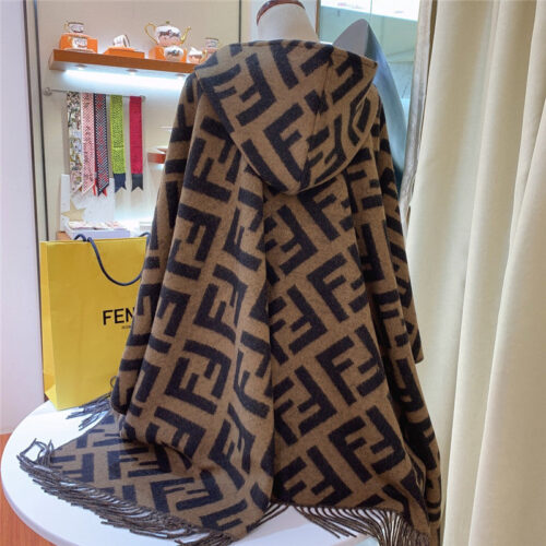 High Quality Luxury Fendi FF Classic Pattern Cashmere Cloak product detail