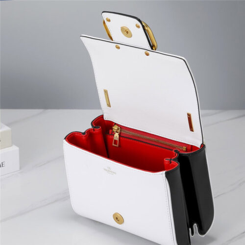 High Quality Luxury Valentino Garavani Stud Sign Shoulder Bag product detail