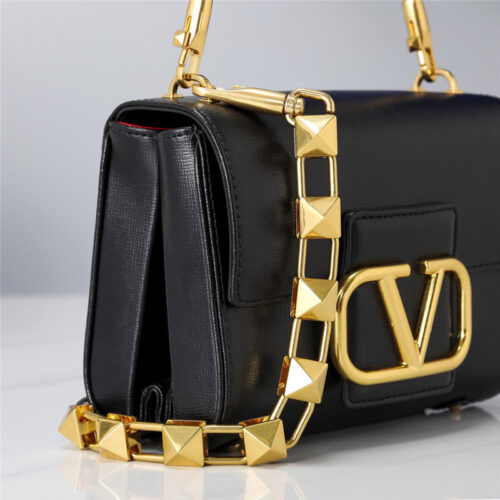 High Quality Luxury Valentino Garavani Stud Sign Shoulder Bag – Style 03732 product detail