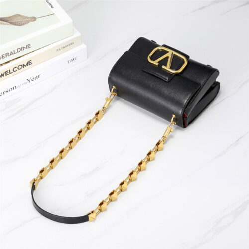 High Quality Luxury Valentino Garavani Stud Sign Shoulder Bag – Style 03732 product detail