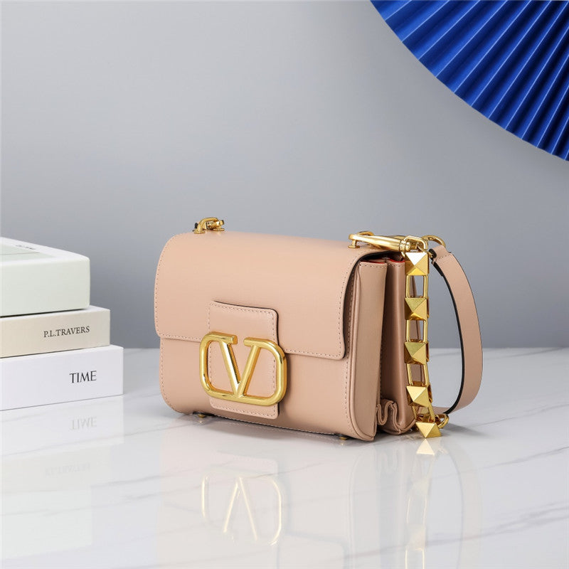 High Quality Luxury Valentino Garavani Stud Sign Shoulder Bag – Style 03731 product detail
