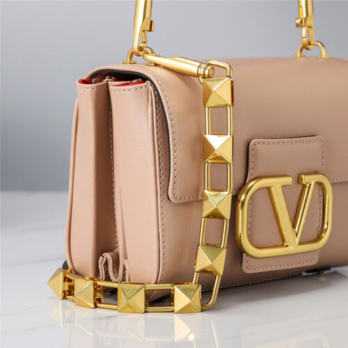 High Quality Luxury Valentino Garavani Stud Sign Shoulder Bag – Style 03731 product detail