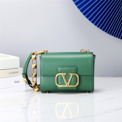 High Quality Luxury Valentino Garavani Stud Sign Shoulder Bag – Style 03729
