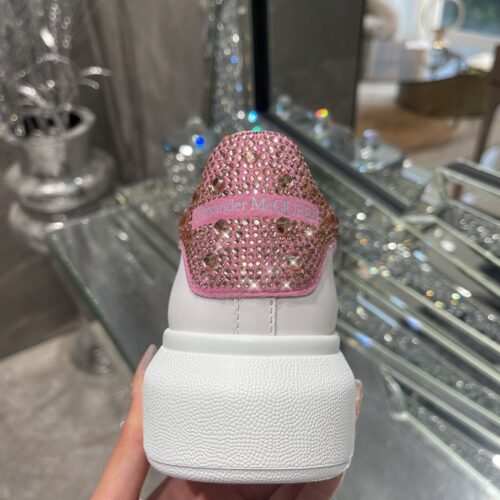 High Quality Luxury Alexander McQueen Couple Sneakers – Style 92035 product detail