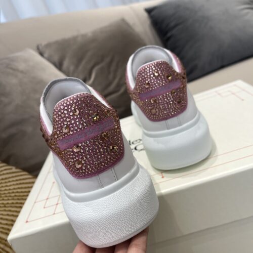 High Quality Luxury Alexander McQueen Couple Sneakers – Style 92035 product detail