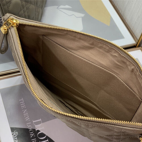 High Quality Luxury Dior Caro Clutch – Style 25301 product detail