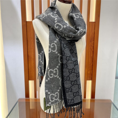 High Quality Luxury Gucci GG Fringed Knit Scarf – Style 26071 alternate view