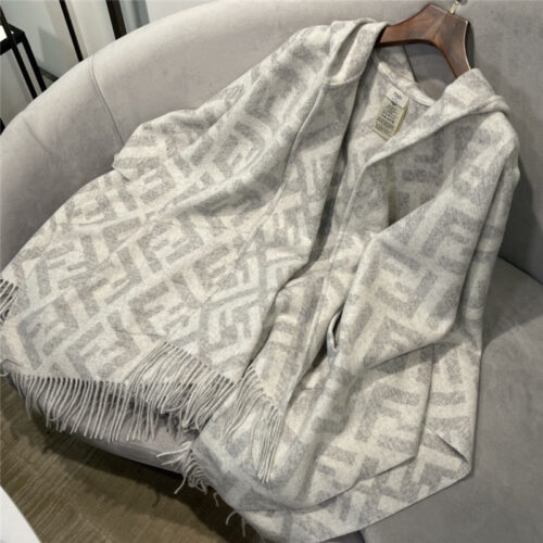 High Quality Luxury Fendi FF Cashmere Hooded Cloak product detail