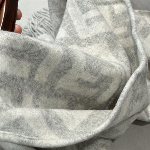 High Quality Luxury Fendi FF Cashmere Hooded Cloak product detail