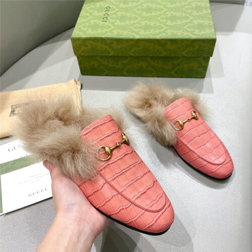 High Quality Luxury Gucci Classic Wool Slippers – Style 38003 product detail