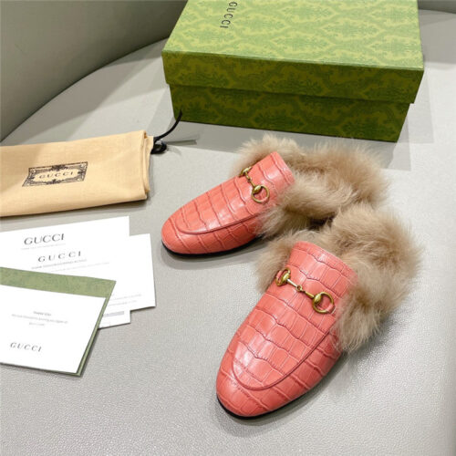 High Quality Luxury Gucci Classic Wool Slippers – Style 38003 product detail