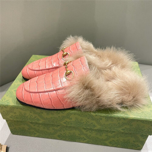 High Quality Luxury Gucci Classic Wool Slippers – Style 38003 product detail