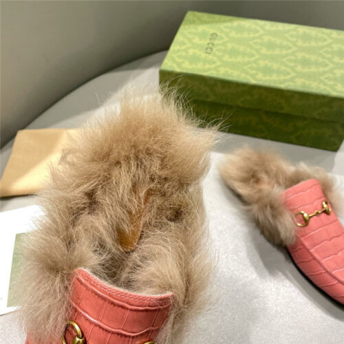 High Quality Luxury Gucci Classic Wool Slippers – Style 38003 product detail