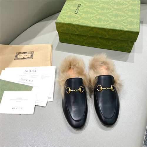 High Quality Luxury Gucci Classic Wool Slippers alternate view