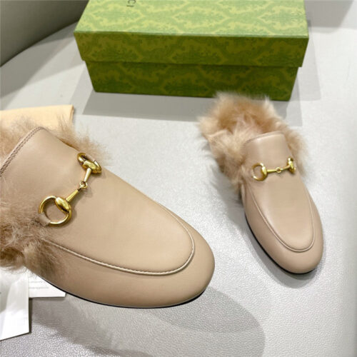 High Quality Luxury Gucci Classic Wool Slippers – Style 72467 product detail