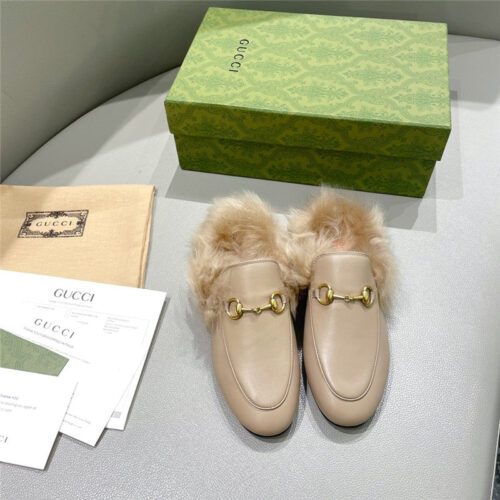 High Quality Luxury Gucci Classic Wool Slippers – Style 72467 product detail