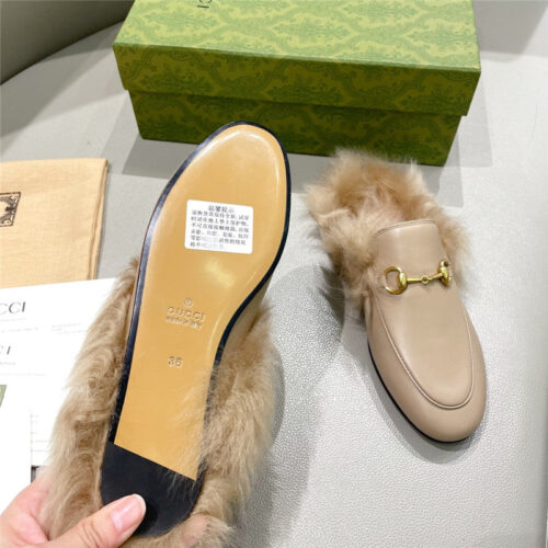 High Quality Luxury Gucci Classic Wool Slippers – Style 72467 product detail