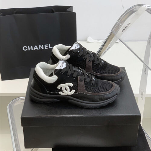 High Quality Luxury Chanel Cc Logo Runner Sneaker