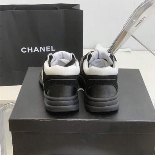 High Quality Luxury Chanel Cc Logo Runner Sneaker product detail