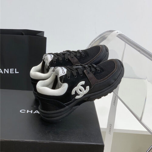High Quality Luxury Chanel Cc Logo Runner Sneaker product detail