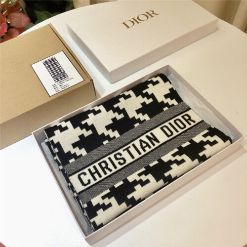 High Quality Luxury Dior 30 Montaigne Scarfs product detail