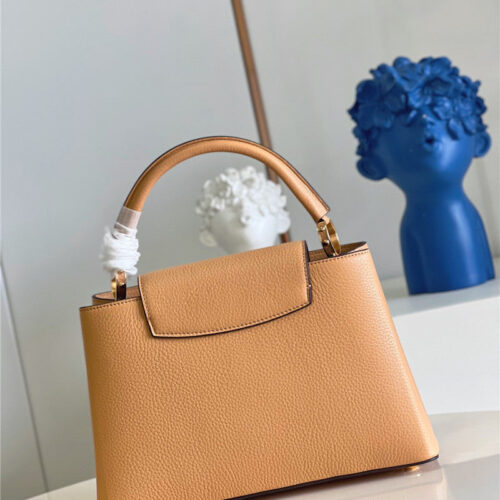 High Quality Luxury Louis Vuitton Capucines PM Bag Medium alternate view