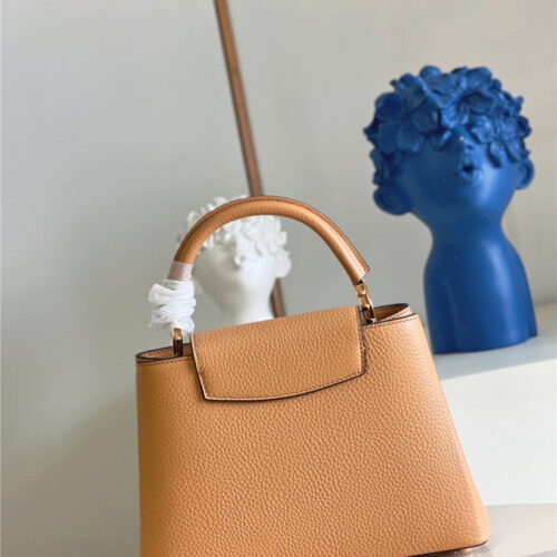 High Quality Luxury Louis Vuitton Capucines BB Bag – Style 47539 alternate view