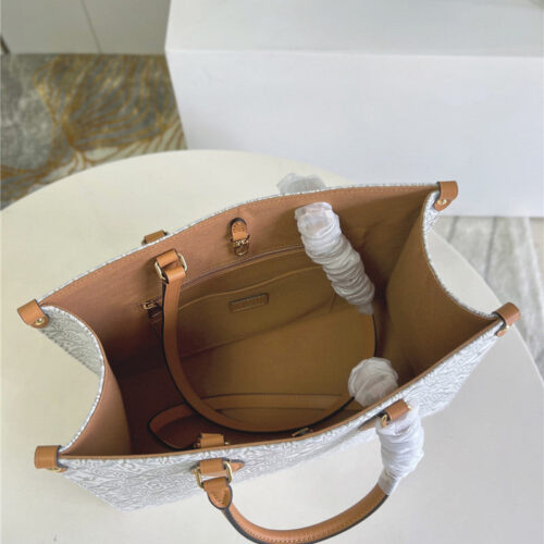 High Quality Luxury Louis Vuitton Monogram Onthego Tote Bag product detail