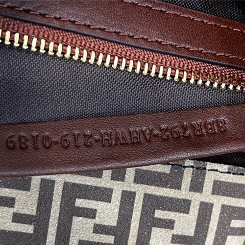 High Quality Luxury Fendi 1997 Classic Hobo Bag product detail