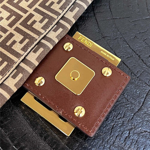 High Quality Luxury Fendi 1997 Classic Hobo Bag product detail