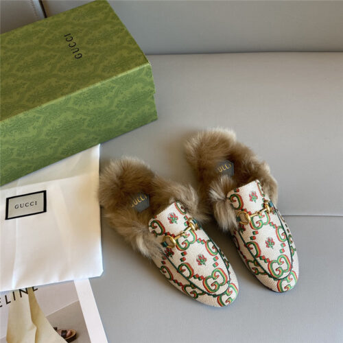 High Quality Luxury Gucci 100 Princetown Fur Slippers – Style 20755