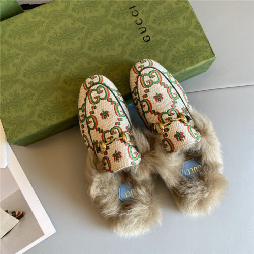 High Quality Luxury Gucci 100 Princetown Fur Slippers – Style 20755 product detail
