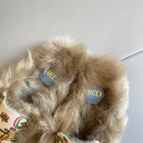 High Quality Luxury Gucci 100 Princetown Fur Slippers – Style 20755 product detail