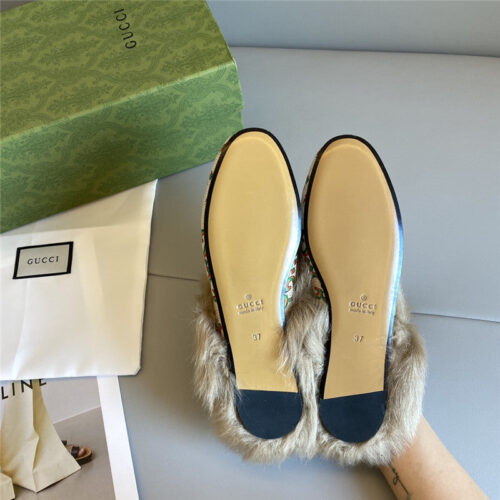 High Quality Luxury Gucci 100 Princetown Fur Slippers – Style 20755 product detail