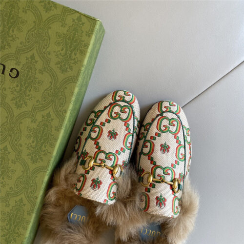 High Quality Luxury Gucci 100 Princetown Fur Slippers – Style 20755 product detail