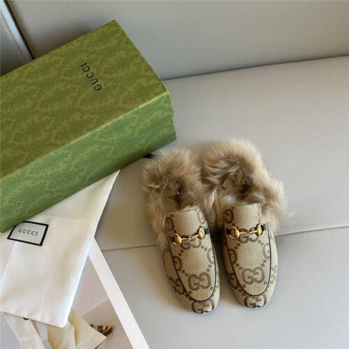 High Quality Luxury Gucci 100 Princetown Fur Slippers alternate view