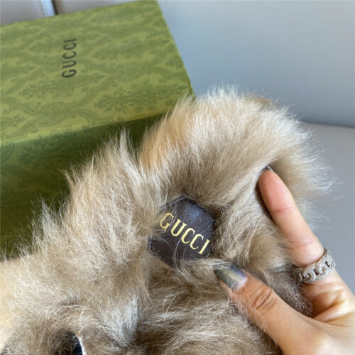 High Quality Luxury Gucci 100 Princetown Fur Slippers – Style 82899 product detail