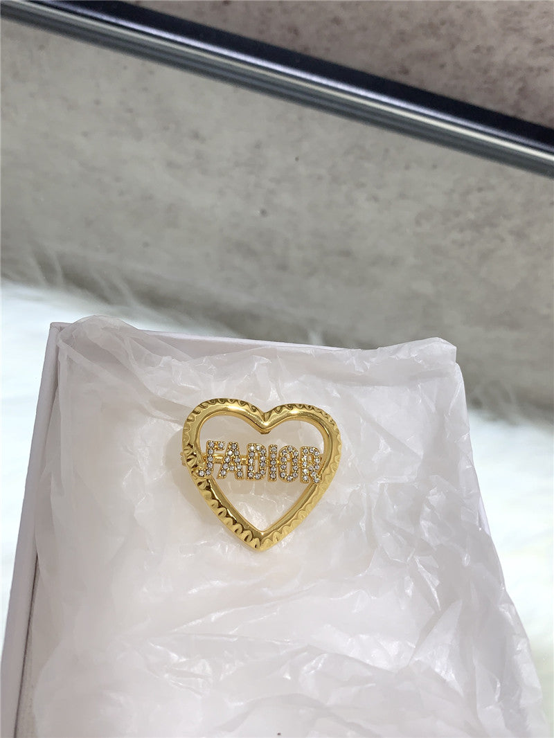 High Quality Luxury Dior D Letter Brooch product detail