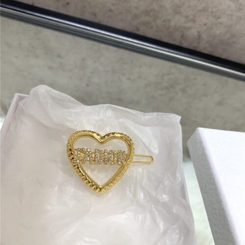High Quality Luxury Dior D Letter Brooch product detail