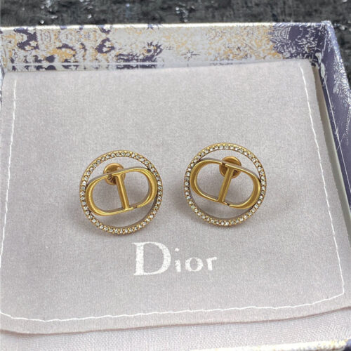 High Quality Luxury Dior Stud Earrings – Style 50919