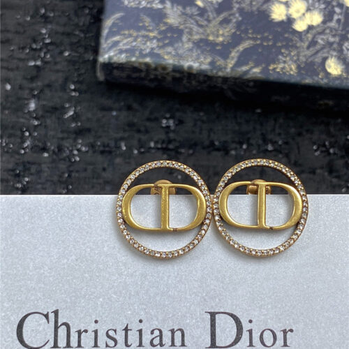 High Quality Luxury Dior Stud Earrings – Style 50919 product detail