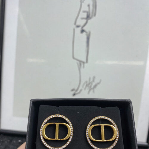 High Quality Luxury Dior Stud Earrings – Style 50919 product detail